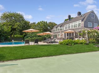 91 Beach Ln, Westhampton Beach, NY 11978