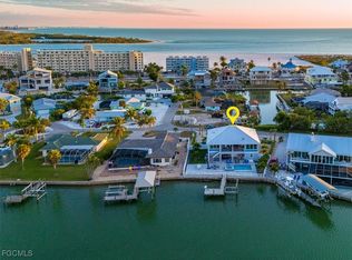 8425 Lagoon Rd, Fort Myers Beach, FL 33931