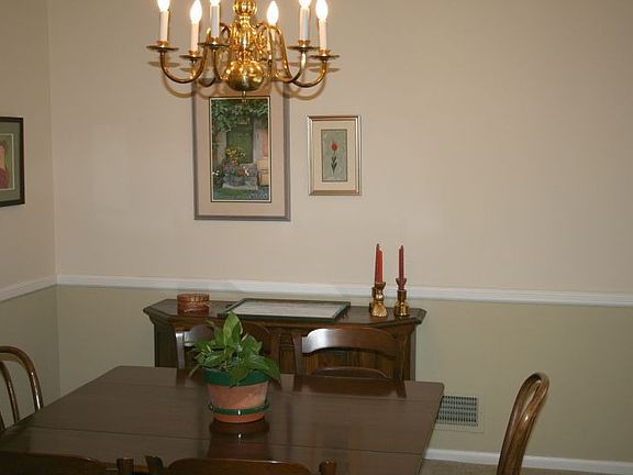 4th image of 3 Briarwood Ct