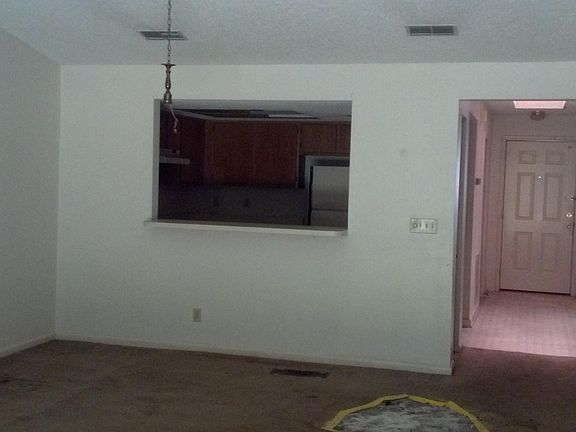 2nd image of 8717 Pinevalley Ln