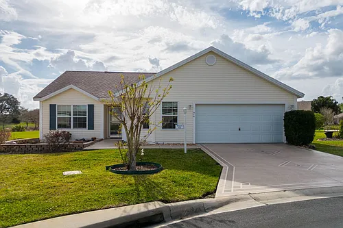 916 Eastmont Ct Photo 1