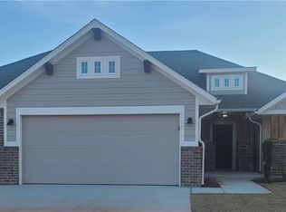 1116 Magnolia Dr, Noble, OK 73068