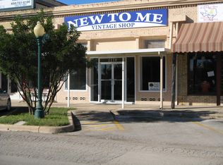 1118 Main St, Hondo, TX 78861