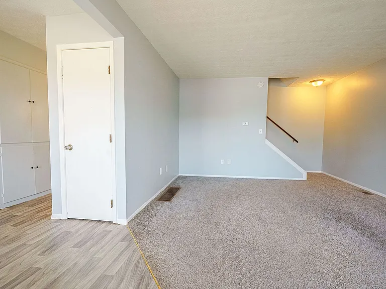 100 Heritage Cir #142 — Photo 14