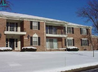 29628 Middlebelt Rd, Farmington, MI 48334