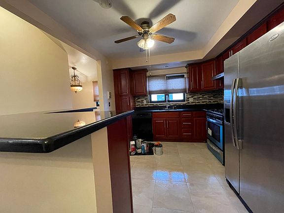 3rd image of 304 Elverton Ave