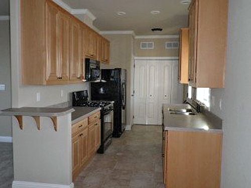 2nd image of 925 38th Ave Spc 32