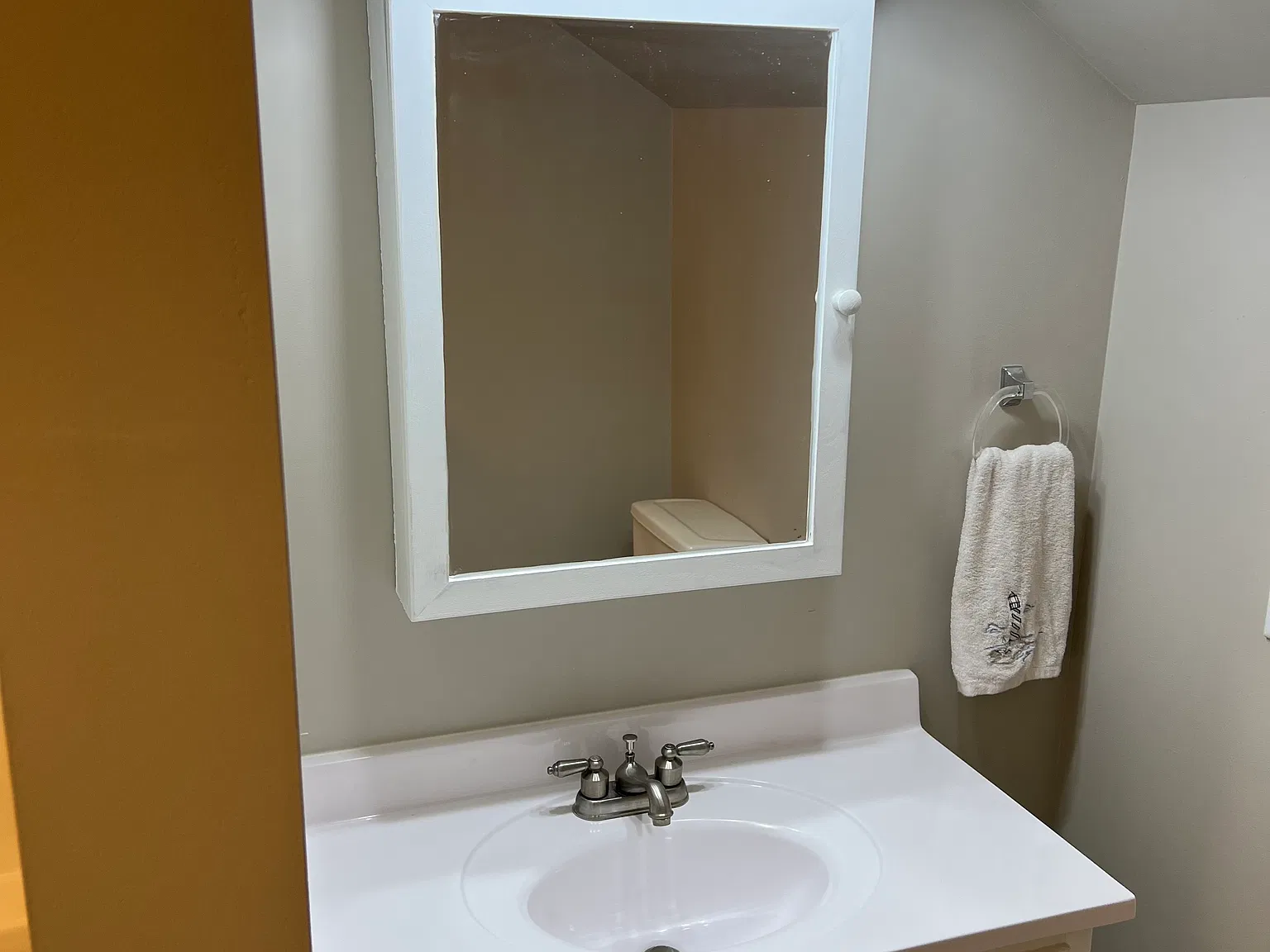 2 bed, 900 sqft, $1,250 — Photo 3