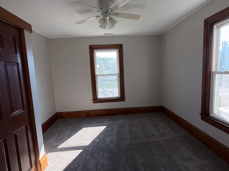 1344 S Green Rd — Photo 11