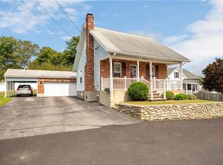 22 Arnold Ave, North Smithfield, RI 02896