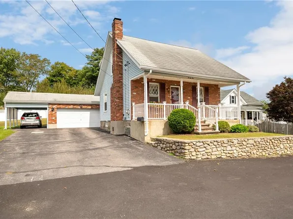 22 Arnold Ave, North Smithfield, RI 02896