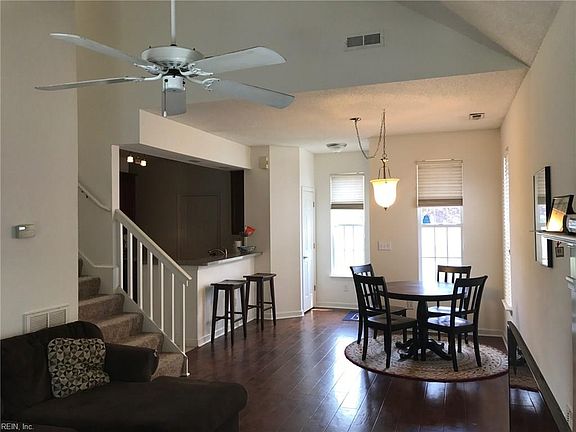 3rd image of 2245 Creeks Edge Dr