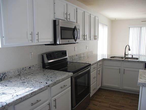 2nd image of 1911 W Oriole Way