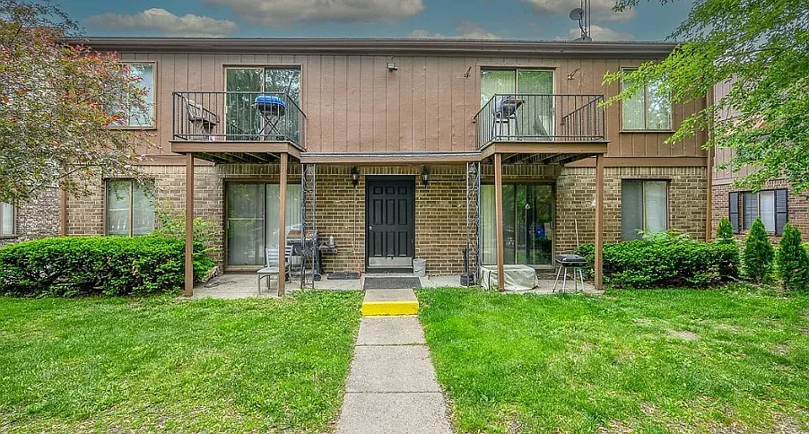1701 Brownstone Blvd — Photo 2