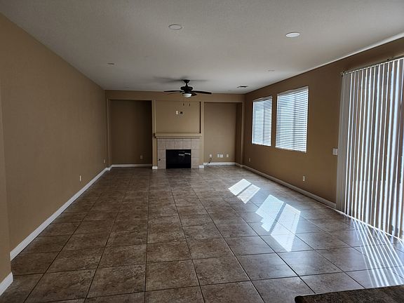 5th image of 27283 Stonehurst Dr