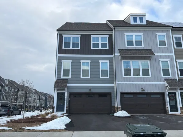 18209 Moss Garden Rd, Dumfries, VA 22026
