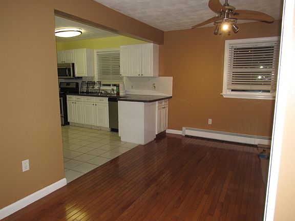 5th image of 1149 Hartford Ave