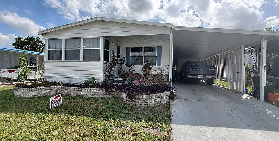 1st image of 1004 Cassandra Ln