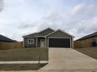 17119 Meadowview Ln, Lindale, TX 75771