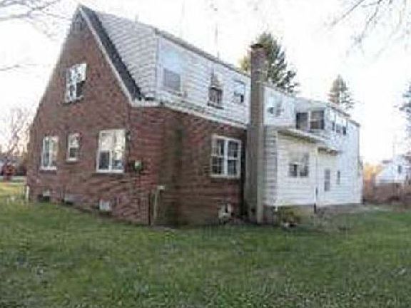 3rd image of 12766 Jackson St