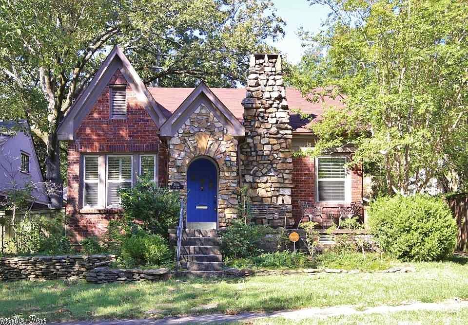 1st image of 2106 N Van Buren St
