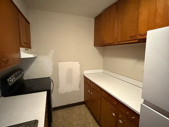 2nd image of 1221 N Union St #6