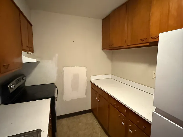 1221 N Union St #6 — Photo 2