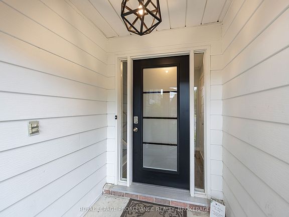 4th image of 868 Allum Ave