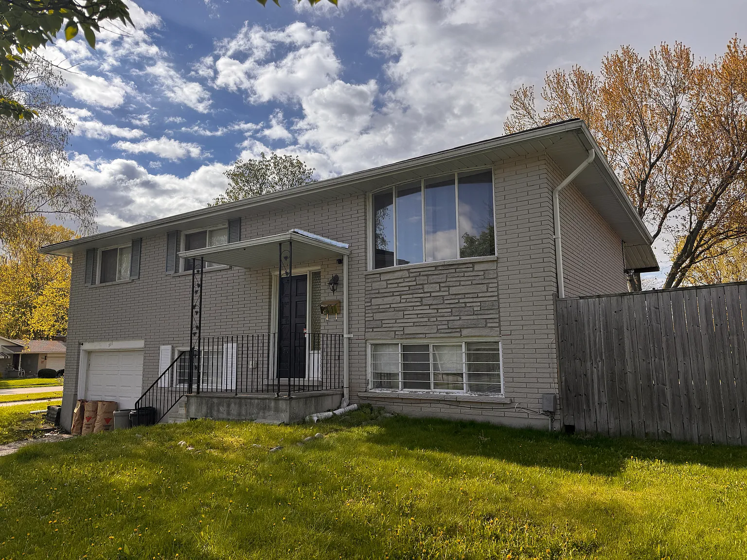 511 Havelock Drive Waterloo — Photo 1