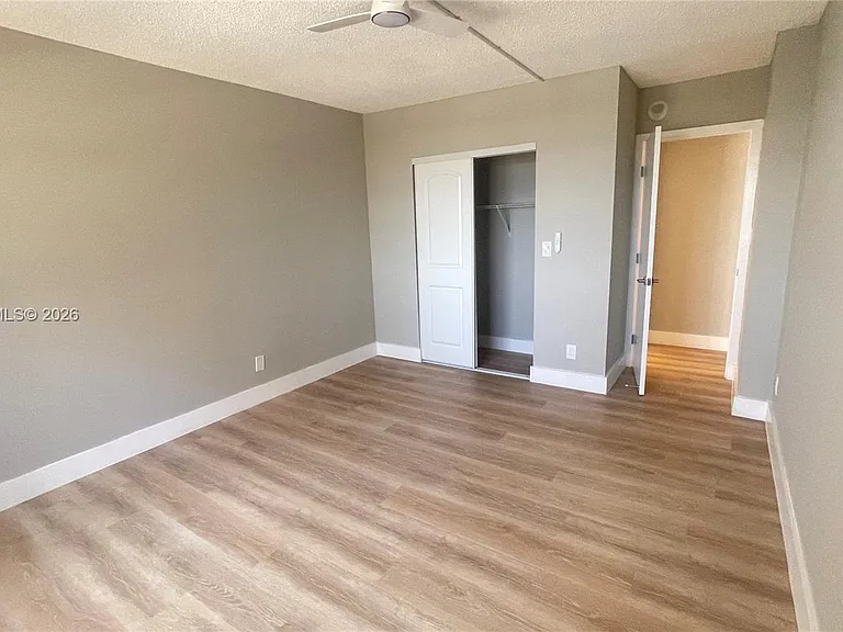 200 S Birch Rd #712 — Photo 13