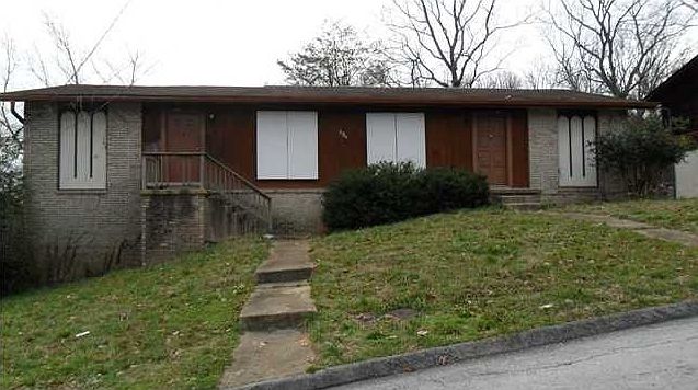 2nd image of 808 Forest Dale Ln