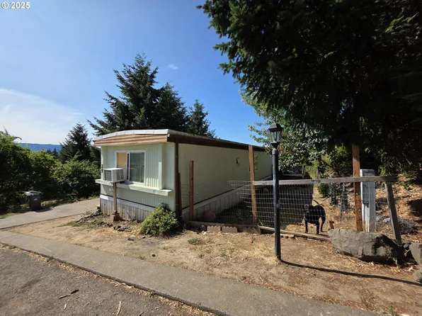 401 N Comstock Rd Space 29, Sutherlin, OR 97479