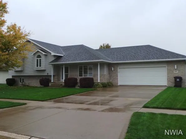606 Coniston Cir, Sergeant Bluff, IA 51054