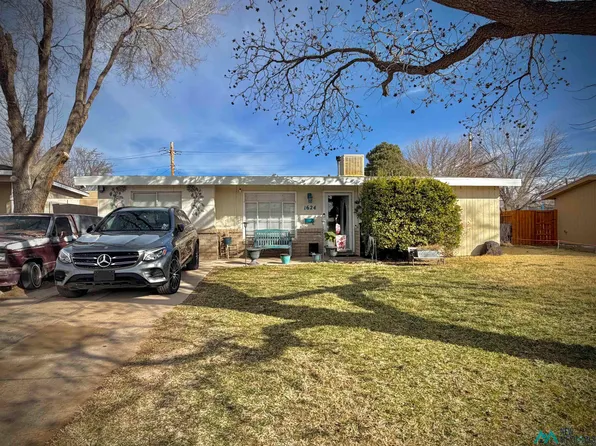 1624 N Eleanor Cir, Hobbs, NM 88240