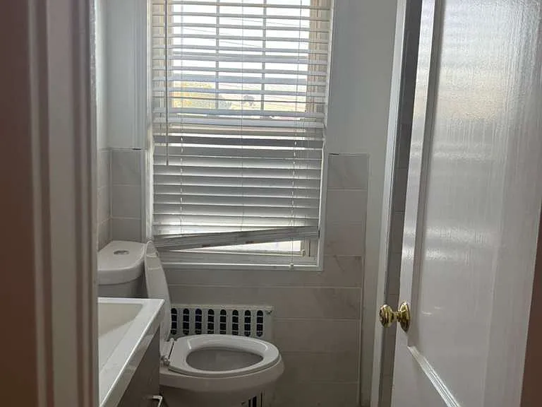 290 Roberts Ave #2 — Photo 11