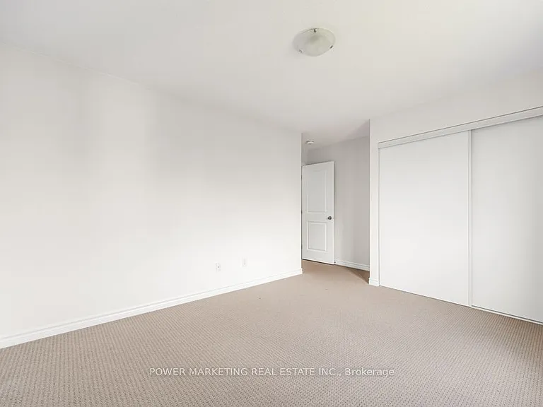 69 Defence St — Photo 25