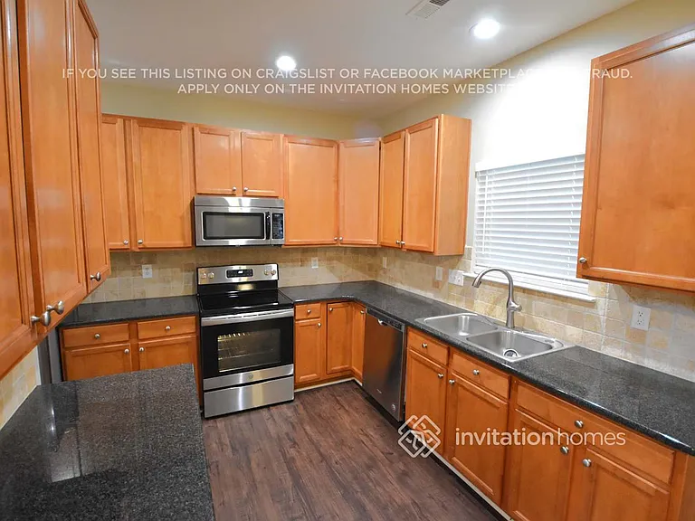 466 Pier Point Ct NW — Photo 6