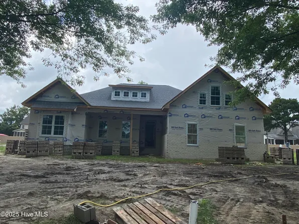 209 Donald Drive, Winterville, NC 28590