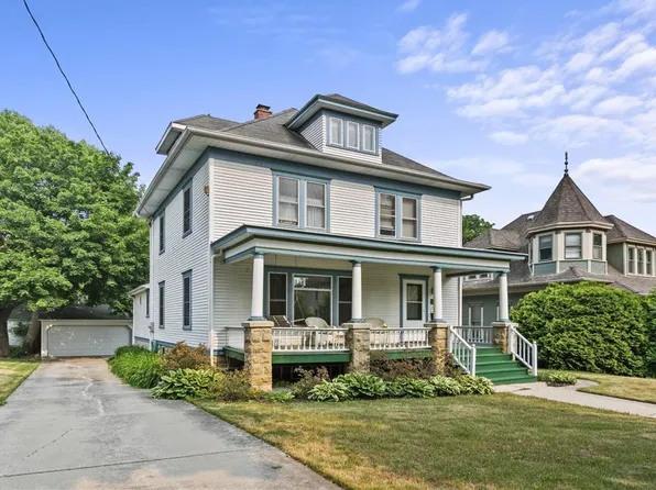 111 West Street, Edgerton, WI 53534