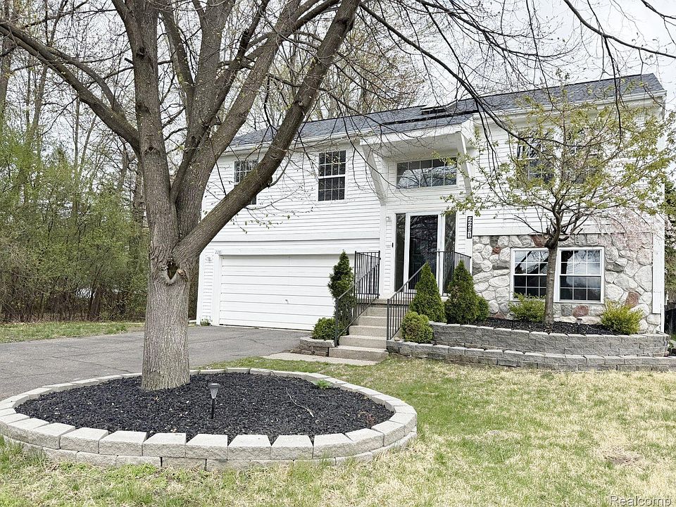 1st image of 2281 McGee Ct