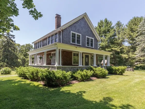 374 Cornell Rd, Westport, MA 02790