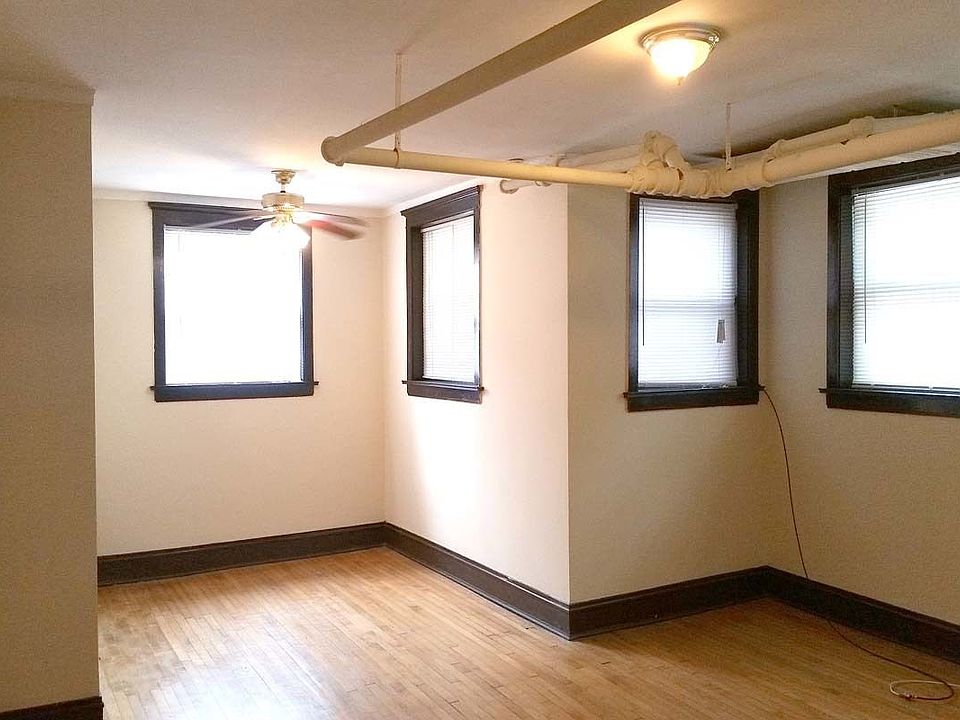 1st image of 6559 N Greenview Ave #G