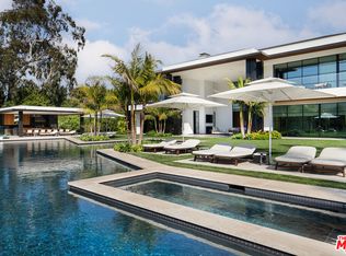 1525 San Vicente Blvd, Santa Monica, CA 90402