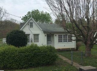 1803 Vinson St, Staunton, VA 24401