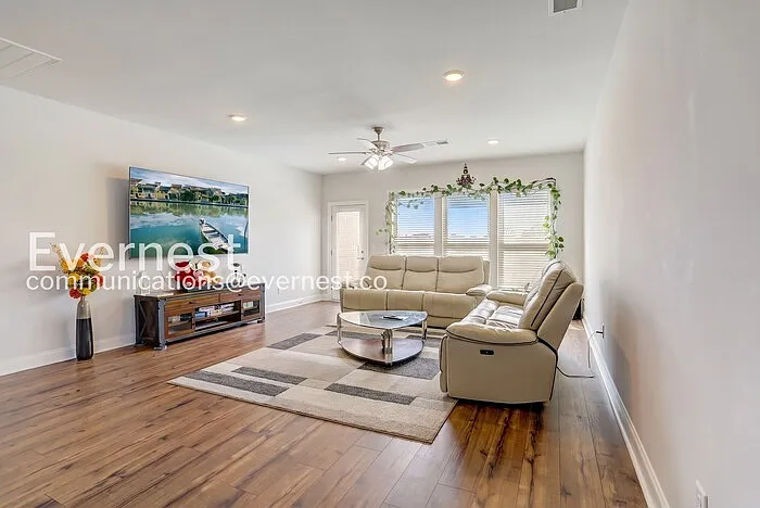 1122 Carlisle Pl — Photo 4