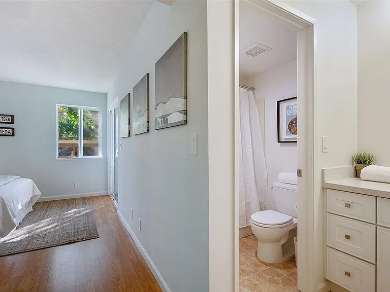 760 Canyon Oaks Dr #D — Photo 14