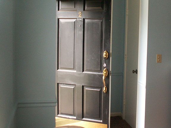 Foyer & Coat Closet