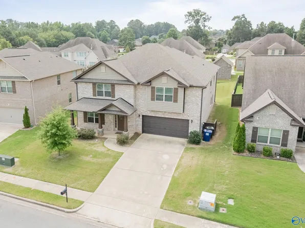 152 Kingswood Dr, Huntsville, AL 35806