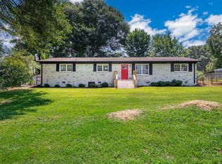 330 Johnson Ave, Inman, SC 29349