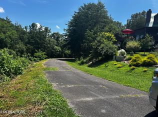 Highlands Bluff Rd, Tellico Plains, TN 37385